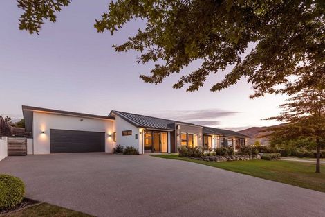 Photo of property in 1 Clearview Street, Wanaka, 9305