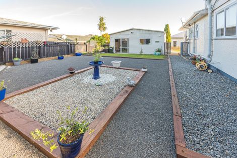 Photo of property in 28 Miro Street, Castlecliff, Whanganui, 4501