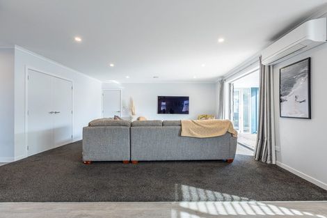 Photo of property in 30 Freedom Drive, Kelvin Grove, Palmerston North, 4414