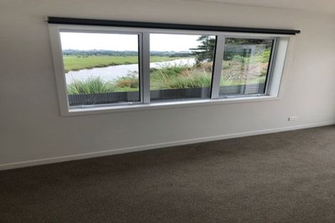 Photo of property in 35 Kowhai Street, Helensville, 0800