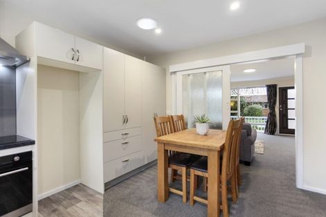 Photo of property in 2/8 Wedgewood Avenue, Cashmere, Christchurch, 8022