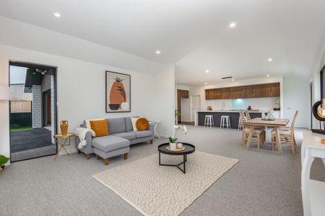 Photo of property in 44 Constitution Avenue, Milton, 9220