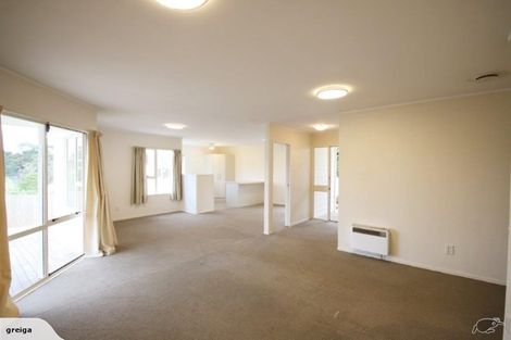 Photo of property in 10 Pelican Lane, Unsworth Heights, Auckland, 0632