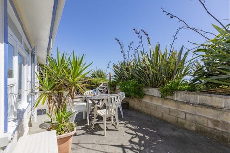 Photo of property in 265 Clifton Road, Te Awanga, 4102