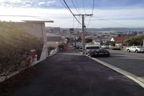 Photo of property in 76a Thompson Street, Mount Cook, Wellington, 6011