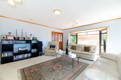 Photo of property in 178 Sturges Road, Henderson, Auckland, 0612