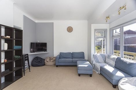 Photo of property in 35 Mersey Street, South Hill, Oamaru, 9400