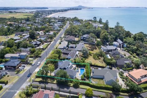 Photo of property in 201 Bleakhouse Road, Mellons Bay, Auckland, 2014