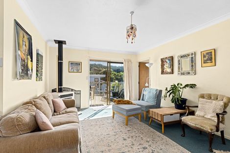 Photo of property in 4 Seatoun Avenue, Leigh, Warkworth, 0985