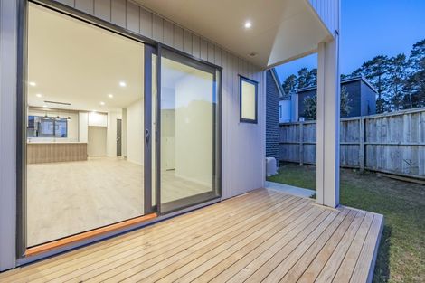 Photo of property in 18c Winfield Road, Kumeu, 0810