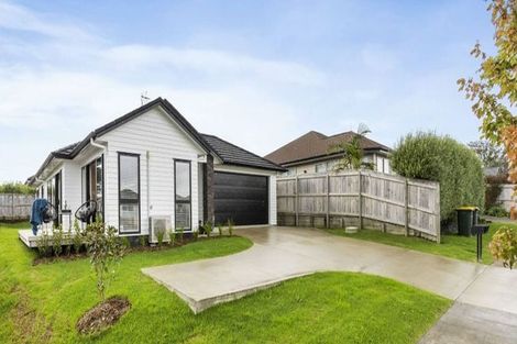 Photo of property in 3 Tilly Lane, Huapai, Kumeu, 0810