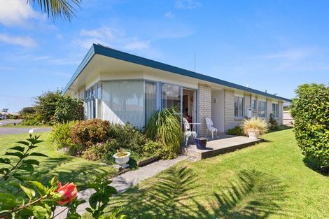 Photo of property in 12 Kentia Avenue, Mount Maunganui, 3116