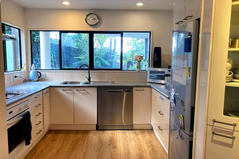 Photo of property in 1/3 Inga Road, Milford, Auckland, 0620