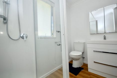 Photo of property in 2/130 Spinella Drive, Bayview, Auckland, 0629