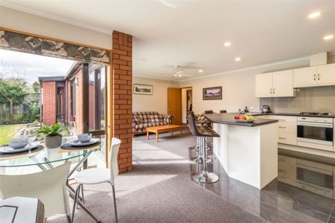 Photo of property in 2/15a Lothian Street, Ilam, Christchurch, 8041