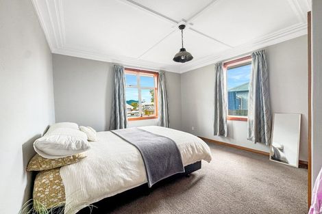 Photo of property in 29 Mornington Road, Balaclava, Dunedin, 9011