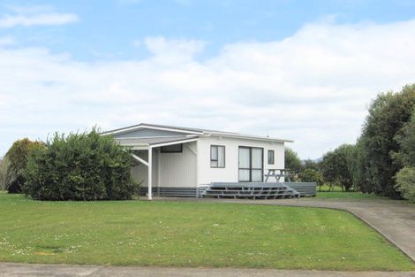 Photo of property in 12 Poplar Street, Whitianga, 3510