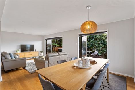 Photo of property in 133 Sandspit Road, Shelly Park, Auckland, 2014