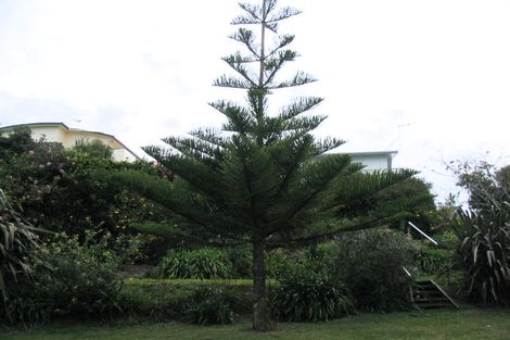 Photo of property in 7 Powells Road, Cable Bay, 0420