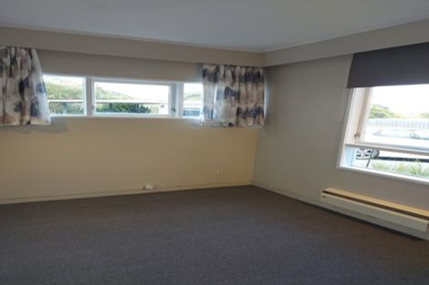 Photo of property in 2 Mamaku Grove, Khandallah, Wellington, 6035
