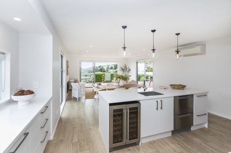 Photo of property in 12 Parkridge Place, Mount Pleasant, Christchurch, 8081