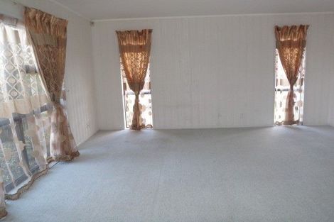 Photo of property in 14 Bob Charles Drive, Golflands, Auckland, 2013