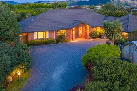 Photo of property in 4 Stoneleigh Grove, Paraparaumu, 5032