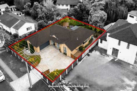 Photo of property in 25 Glenvar Road, Torbay, Auckland, 0630