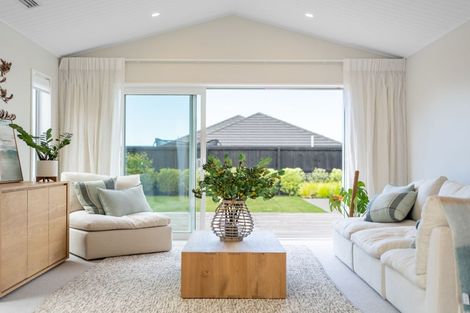 Photo of property in 46 Finstock Way, Rolleston, 7614