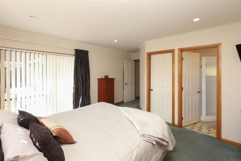 Photo of property in 38 Farnborough Drive, Nawton, Hamilton, 3200