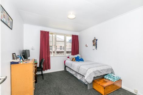 Photo of property in 45 Ross Crescent, Fairfield, Hamilton, 3214