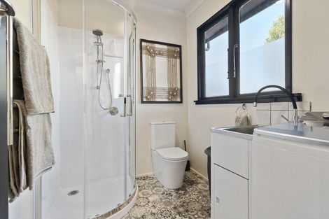 Photo of property in 53 Victoria Street, Carterton, 5713