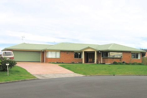 Photo of property in 5 Maahutaupeke Place, St Andrews, Hamilton, 3200