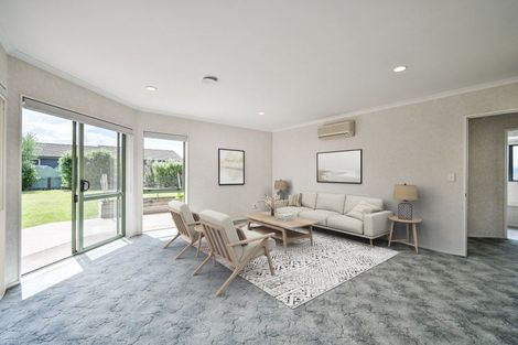 Photo of property in 17 Amanda Place, Mayfair, Hastings, 4122