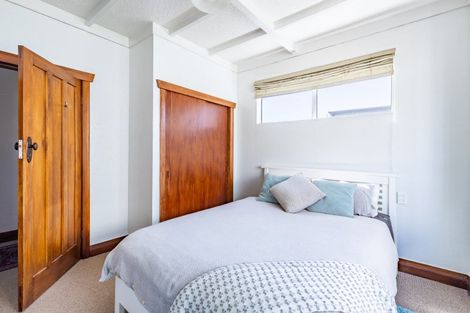 Photo of property in 84 Whiteley Street, Moturoa, New Plymouth, 4310