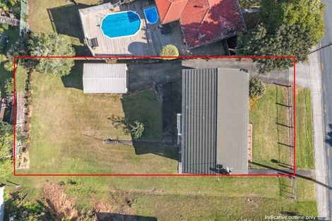 Photo of property in 42 Saffron Street, Birkdale, Auckland, 0626