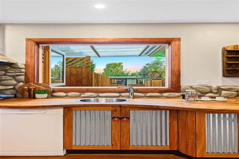 Photo of property in 6 Mcbratneys Road, Dallington, Christchurch, 8061