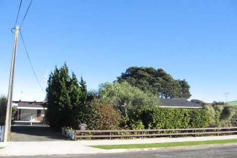 Photo of property in 27 Raukawa Street, Otaki, 5512