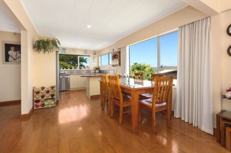 Photo of property in 10 The Track, Plimmerton, Porirua, 5026