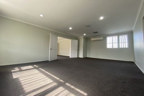 Photo of property in 45 Morewa Place, Takanini, 2112