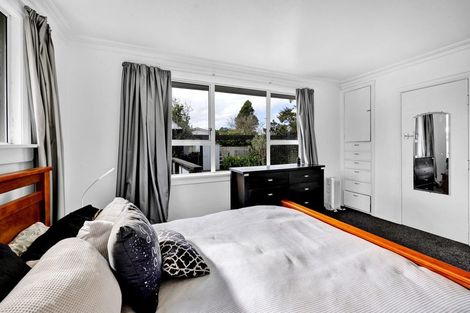 Photo of property in 16 Dives Avenue, Hawera, 4610