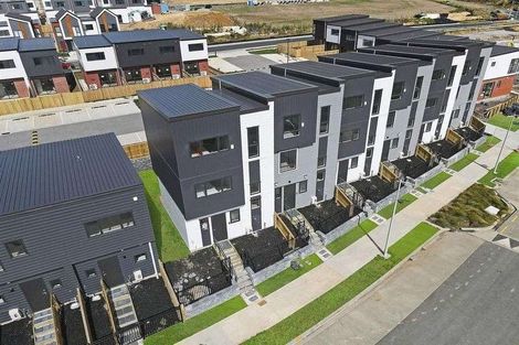 Photo of property in 38 Picturesque Drive, Flat Bush, Auckland, 2019