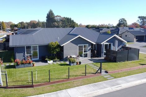 Photo of property in 1 Tara Crescent, Woodend, 7610