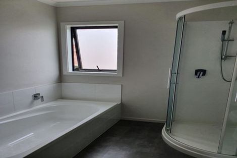 Photo of property in 1/382 Cobham Drive, Hillcrest, Hamilton, 3216