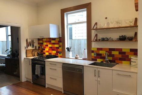 Photo of property in 160a Tasman Street, Mount Cook, Wellington, 6021