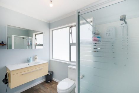 Photo of property in 35 Shortt Street, Foxton Beach, Foxton, 4815