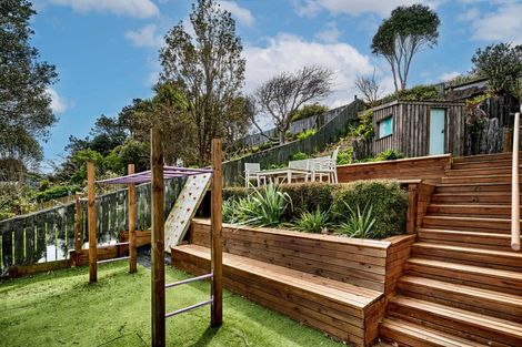 Photo of property in 118 Dimock Street, Titahi Bay, Porirua, 5022