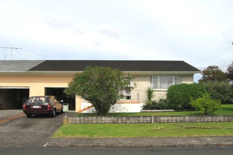 Photo of property in 3/1a Marlene Avenue, Te Atatu South, Auckland, 0610