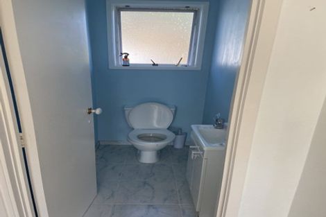 Photo of property in 1/10 Abbeygate Street, Birkdale, Auckland, 0626