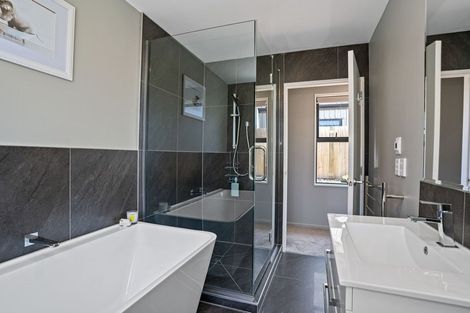 Photo of property in 39 Dow Square, Wigram, Christchurch, 8025